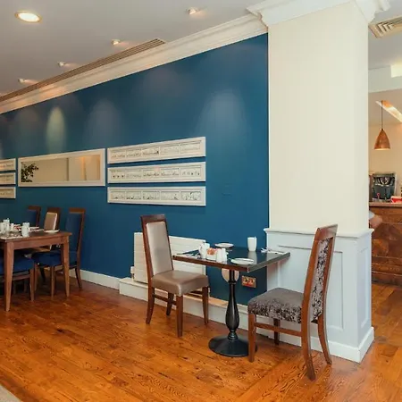 Hotel Crystal Cavan
