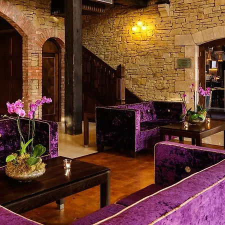 Hotel Crystal