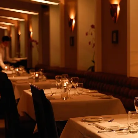 Crystal Hotel 4*