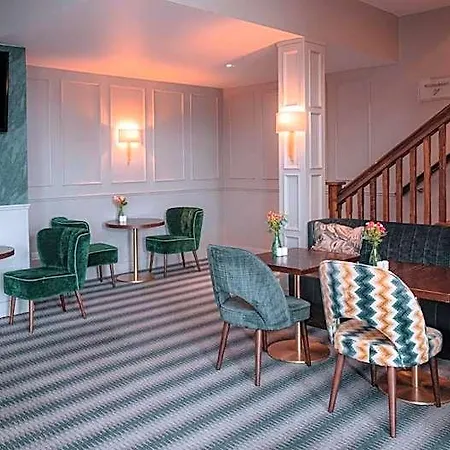 Crystal Hotel Cavan