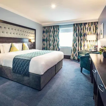 Crystal Hotel 4*