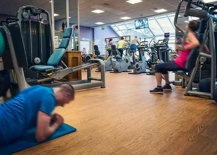 Отель Crystal 4*